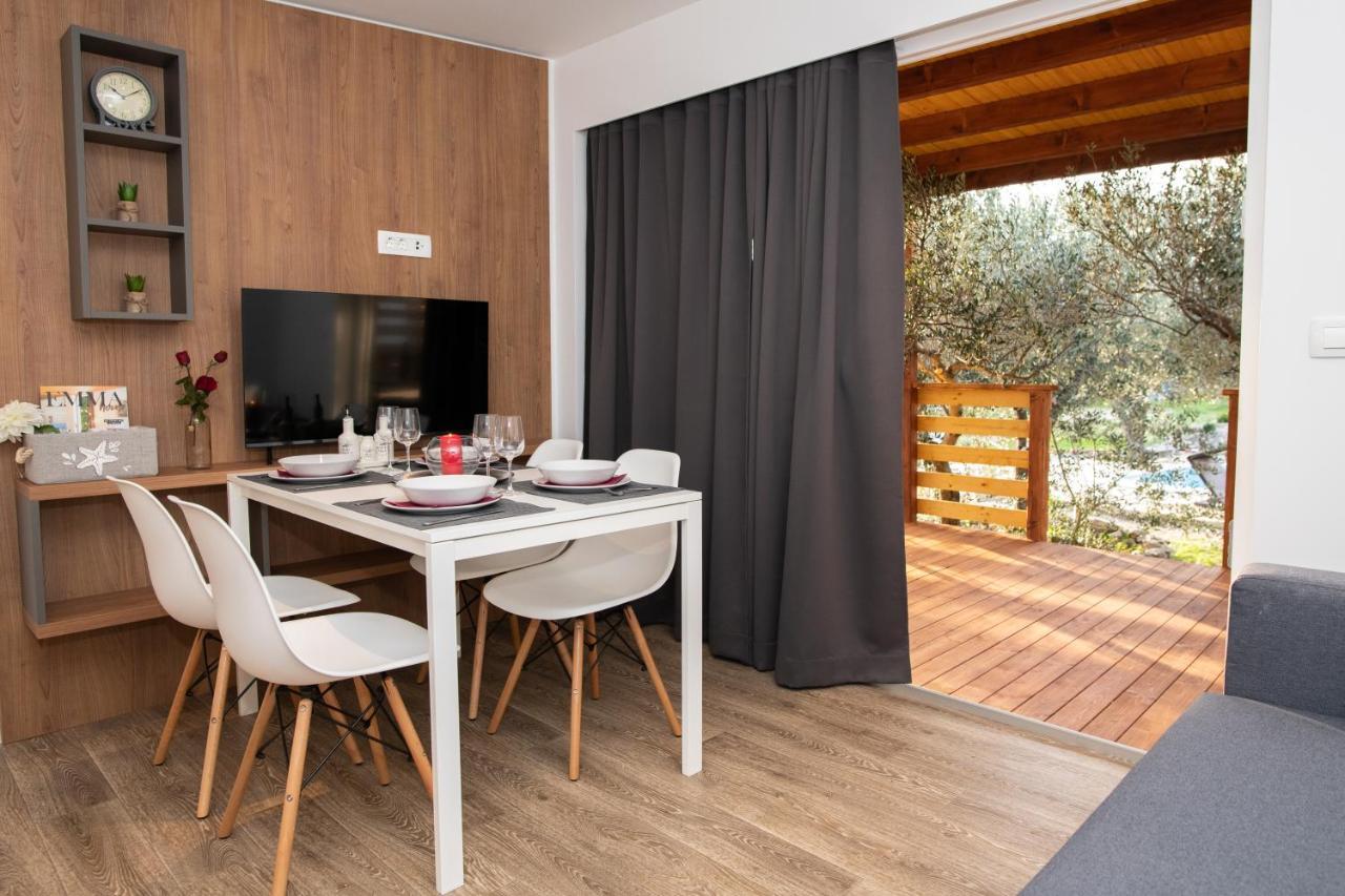 Authentic Camping Dalmatia พิโรวัซ ภายนอก รูปภาพ
