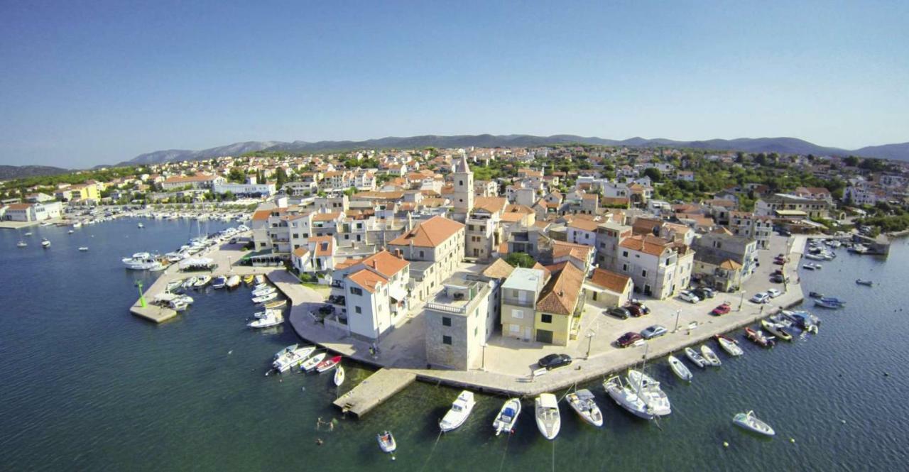 Authentic Camping Dalmatia พิโรวัซ ภายนอก รูปภาพ